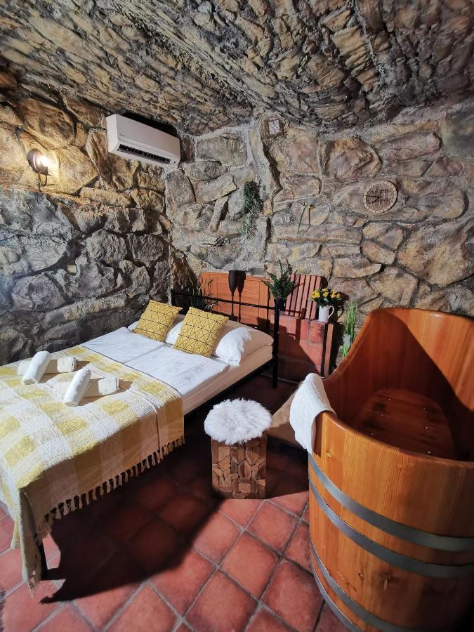 Hotel U Cisare Iii. Мельник Экстерьер фото