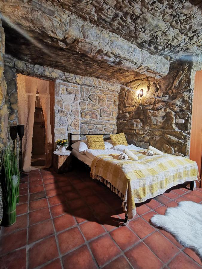 Hotel U Cisare Iii. Мельник Экстерьер фото